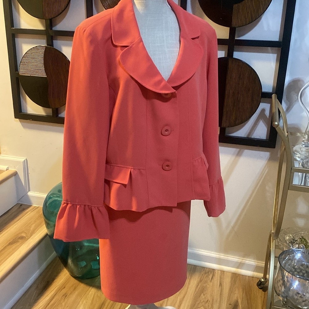 Metro style skirts suit one use in good condition